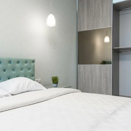 Deluxe On Belorusskay Street 